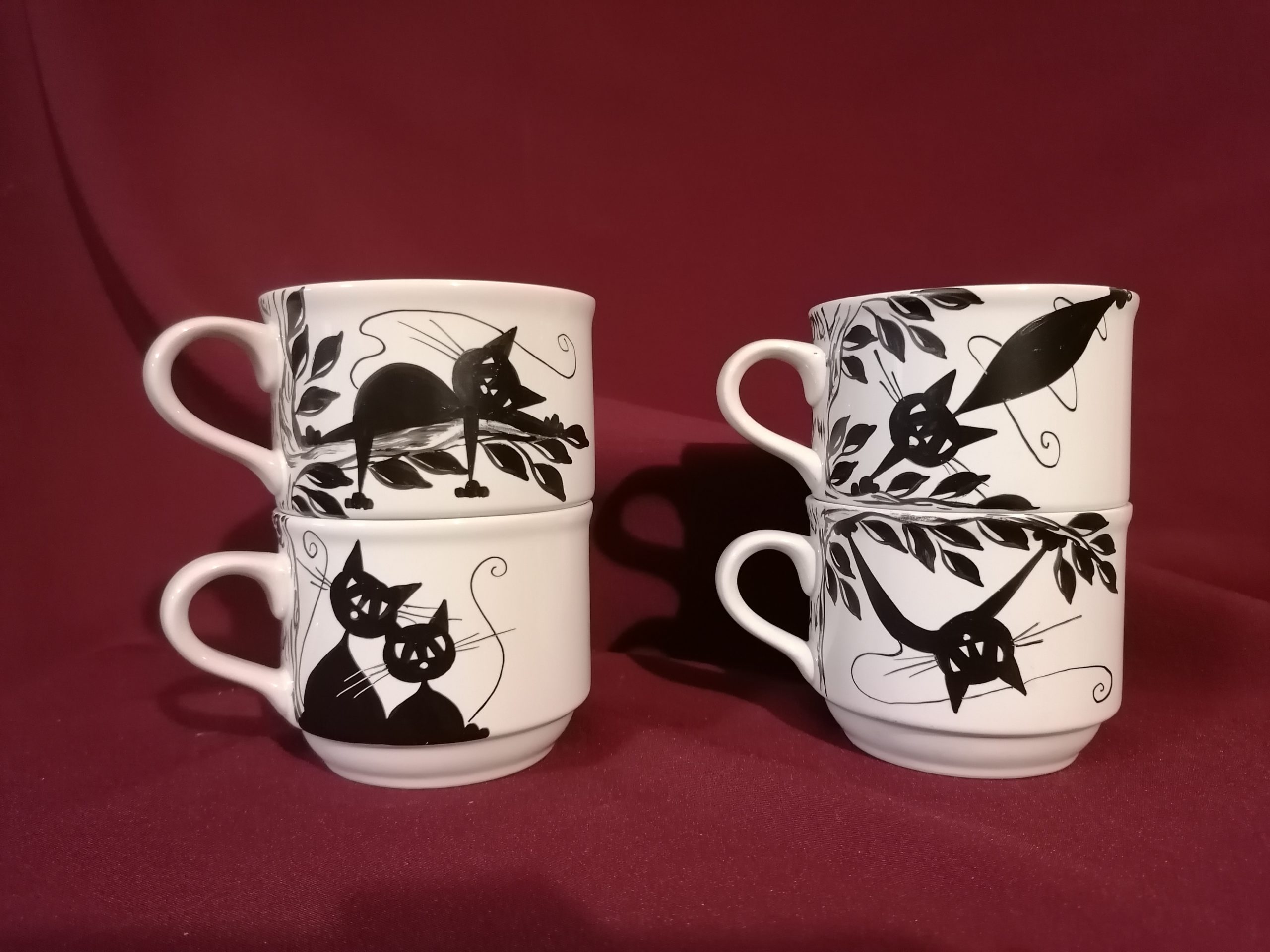 Fekete macskás bögre