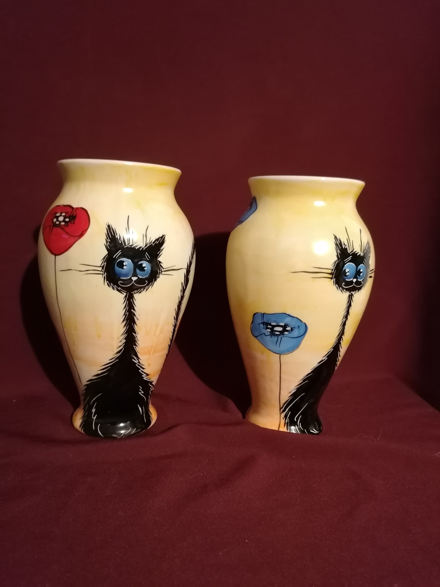 Macskás váza kézzel festve,