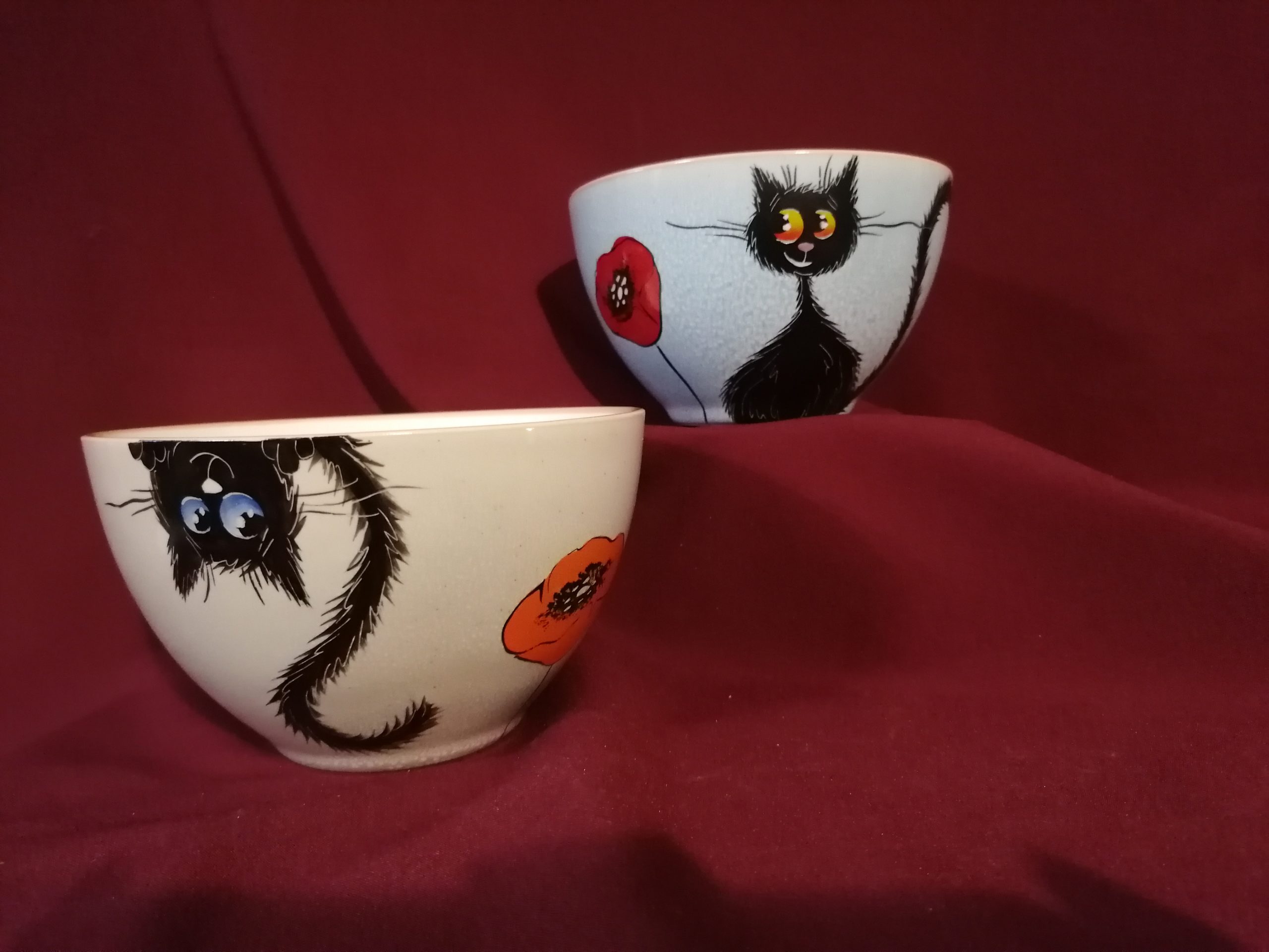 Fekete cicás tálka