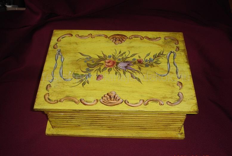 Egyedi bútorfestés